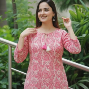 Sa Rasa Women Floral Print Viscose Rayon Straight Kurta (Pink